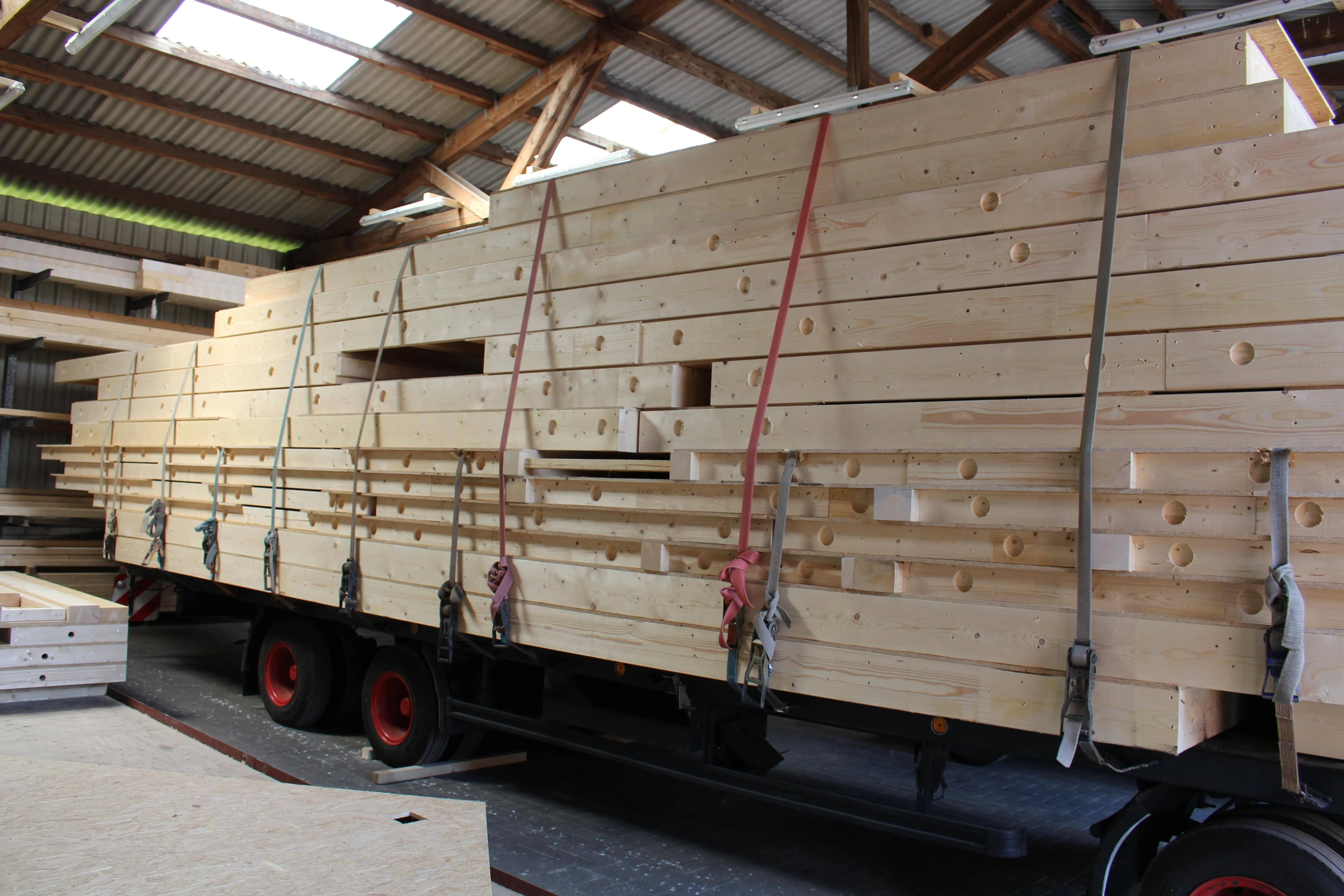 Neubau Holzrahmenbauweise mit hinterlüfteter Verblendfassade - Bild 2